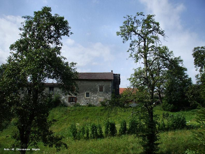 Lauco, casa di montagna.JPG